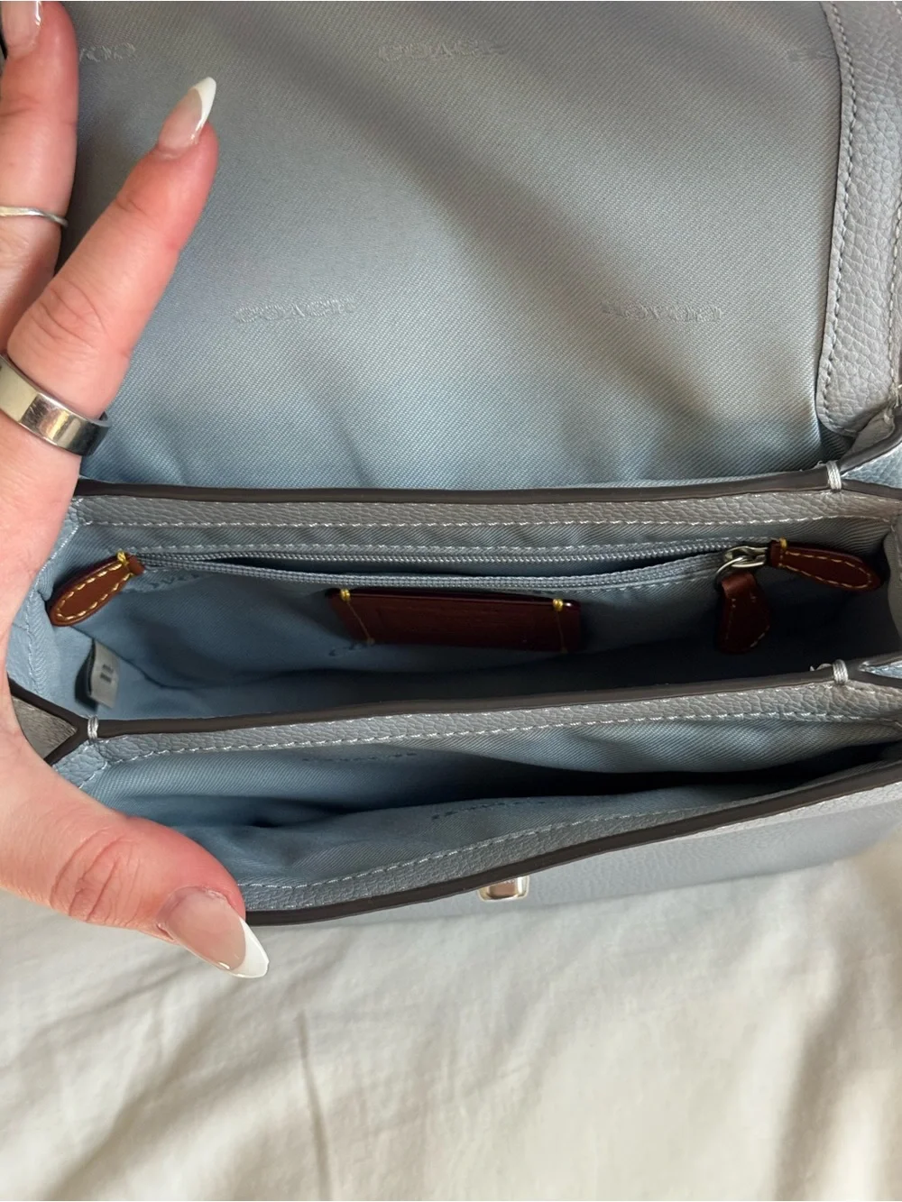 Coach Cassie Crossbody 19 bag - Picture 11 of 13